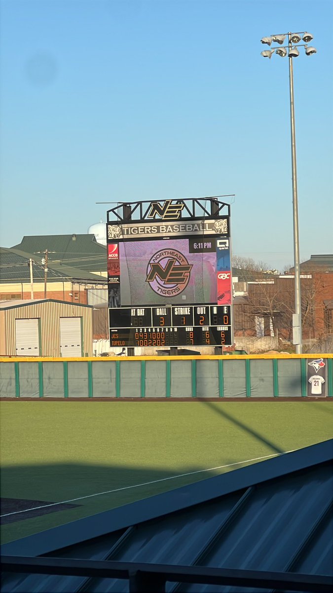A deep fly to LC ends it… Tupelo drops a tough one, 8-7.