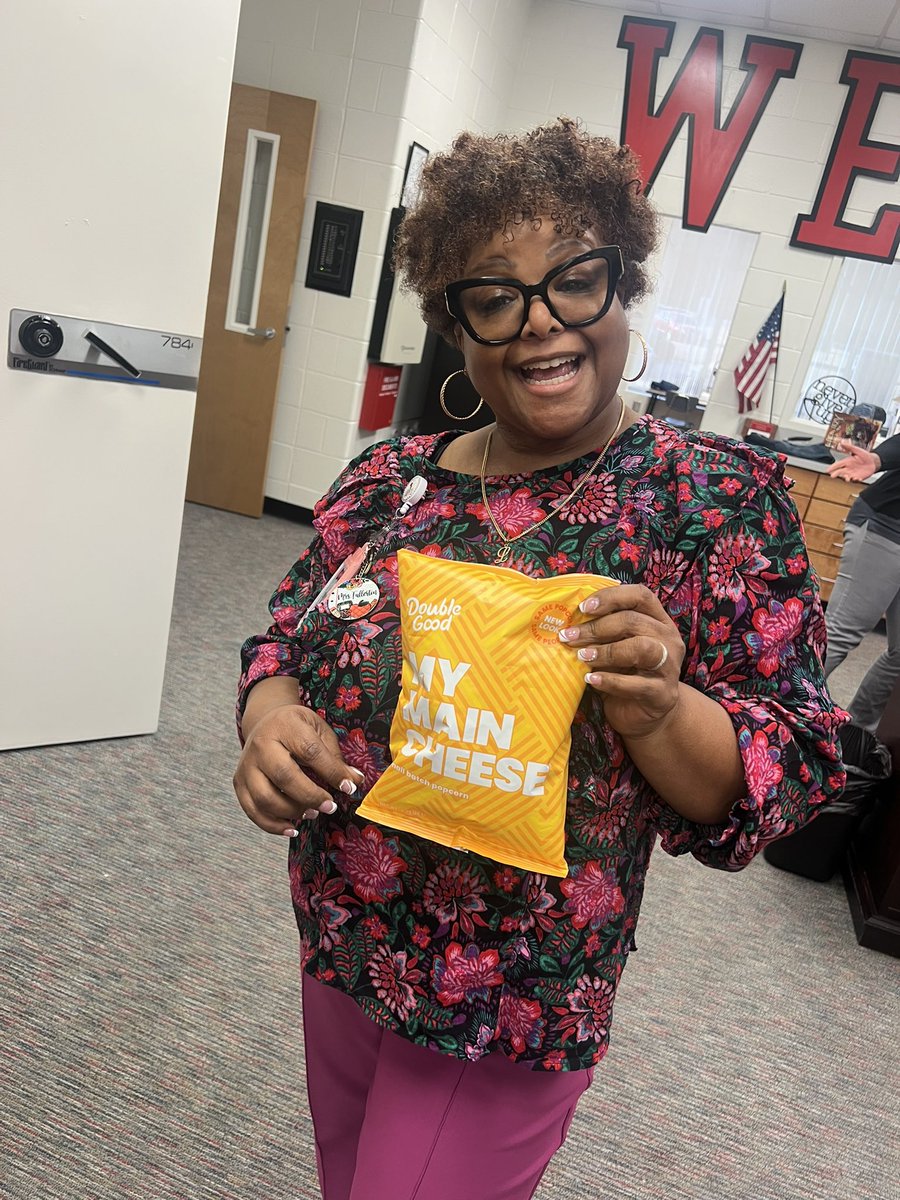 Tarita Reeves (@taritareeves) on Twitter photo Thank you, <a href="/DoADoubleGood/">Double Good</a>, for putting a smile on the face of every staff member <a href="/WoodlandES_HCS/">Woodland Elementary School HCS</a>! #doadoublegood Thank you, <a href="/DoADoubleGood/">Double Good</a>, for putting a smile on the face of every staff member <a href="/WoodlandES_HCS/">Woodland Elementary School HCS</a>! #doadoublegood