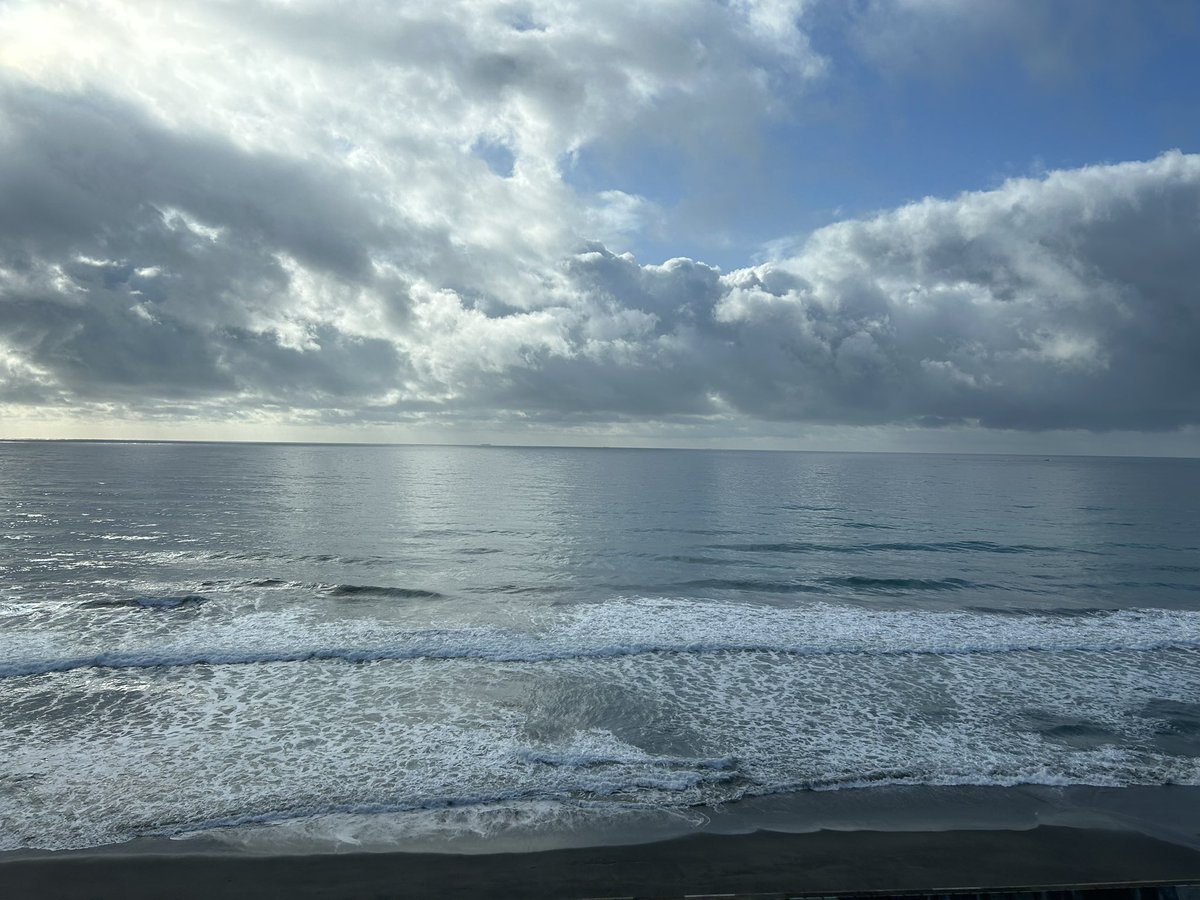 10sky25's tweet photo. 海 https://t.co/jH7yVnbji5