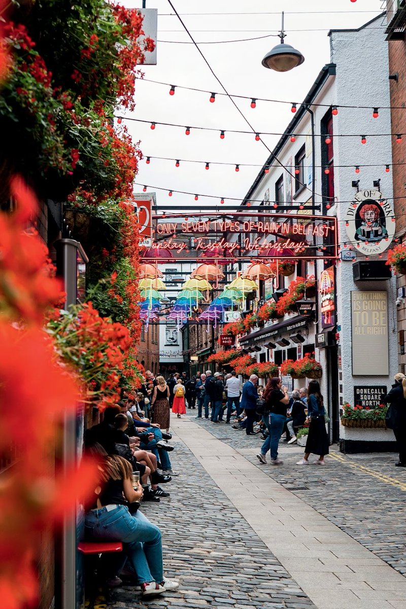 helschez's tweet image. Fancy a change of scenery with a good standard of living and great schools. Do you want to work in a supportive team with protected time and funding streams for CPD. Then come and join the first contact physio team in belfast. 
jobs.hscni.net/Job/40106/bhsc…