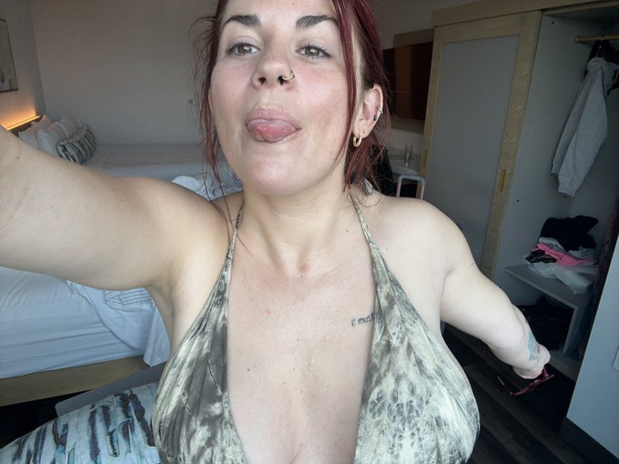 1 pic. I love this beautiful life ? https://t.co/fOWcIpNiTk