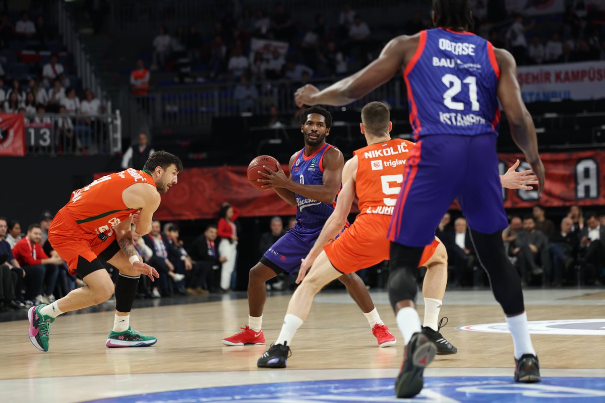 NeoRock06's tweet image. Bahçeşehir Koleji, BKT #EuroCup çeyrek finalinde Sinan Erdem Spor Salonu'nda konuk ettiği Sloven ekibi Cedevita Olimpija'yı, zorlu geçen maçta 85-81 mağlup ederek kupada yarı finale yükselmeyi başardı.

Geçtiğimiz hafta, kadro kalitesi olarak kendisinden çok daha üstün olan…