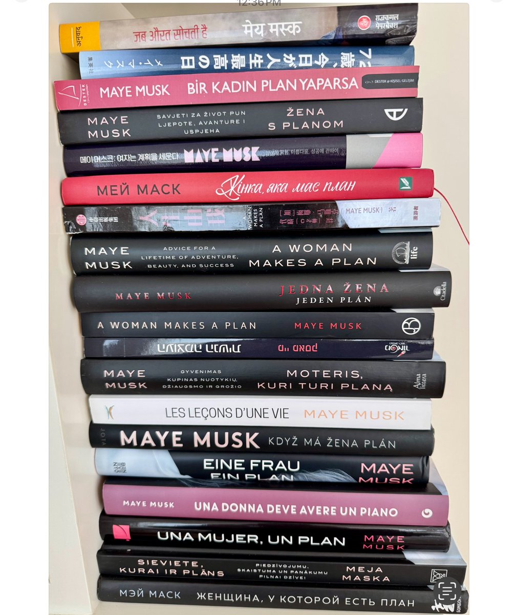Maye Musk (@mayemusk) on Twitter photo Thank you <a href="/RajkamalBooks/">Rajkamal Prakashan 📚</a> for sending me copies of my book in Hindi. 🇮🇳
Link: rajkamalprakashan.com/jab-aurat-soch…
I’ve added it to the many languages on my bookshelf.
#AWomanMakesAPlan
#ItsGreatToBe76 Thank you <a href="/RajkamalBooks/">Rajkamal Prakashan 📚</a> for sending me copies of my book in Hindi. 🇮🇳
Link: rajkamalprakashan.com/jab-aurat-soch…
I’ve added it to the many languages on my bookshelf.
#AWomanMakesAPlan
#ItsGreatToBe76