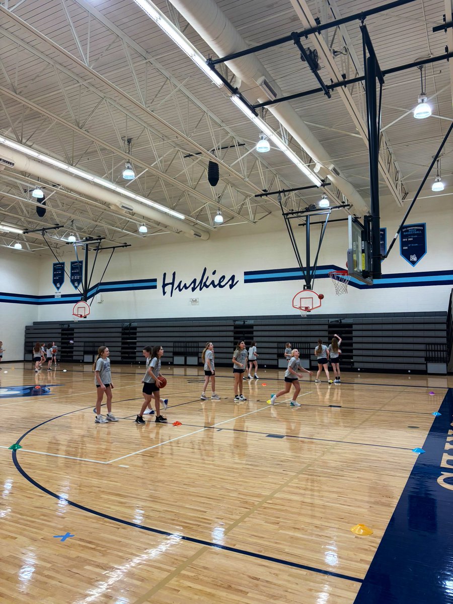 PRT girls PE is ready for #MarchMadness 🏀