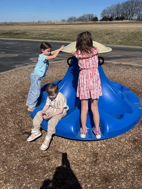 ZumFlintHill's tweet image. 🌞 Perfect Day for Recess! 🌞

The sun is shining, the breeze is just right, and our students are soaking up every moment of fresh air and fun! 🛝⚽️ Nothing beats a little outdoor play to recharge and refocus for the rest of the day! #RecessFun #FreshAirAndSmiles
