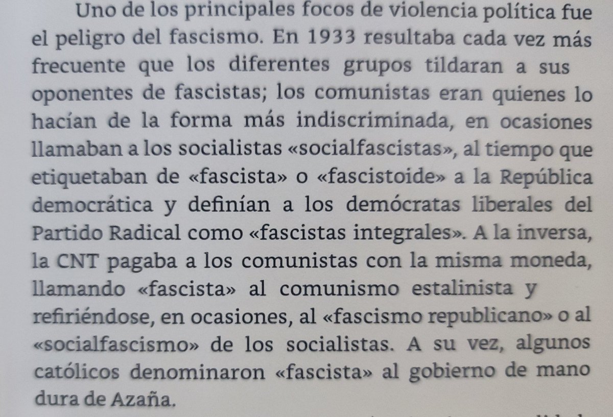 Lo de llamar facha a todo el mundo viene ya de lejos. Esto pasaba en 1933. 
Fuente: "El colapso de la República: Los orígenes de la Guerra Civil (1933-1936), de Stanley Payne.