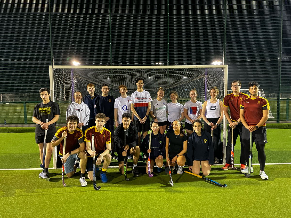 A hard fought 3-2 win for the URNU Manchester hockey team this weekend in a friendly against Manchester and Salford UOTC, well played to all!