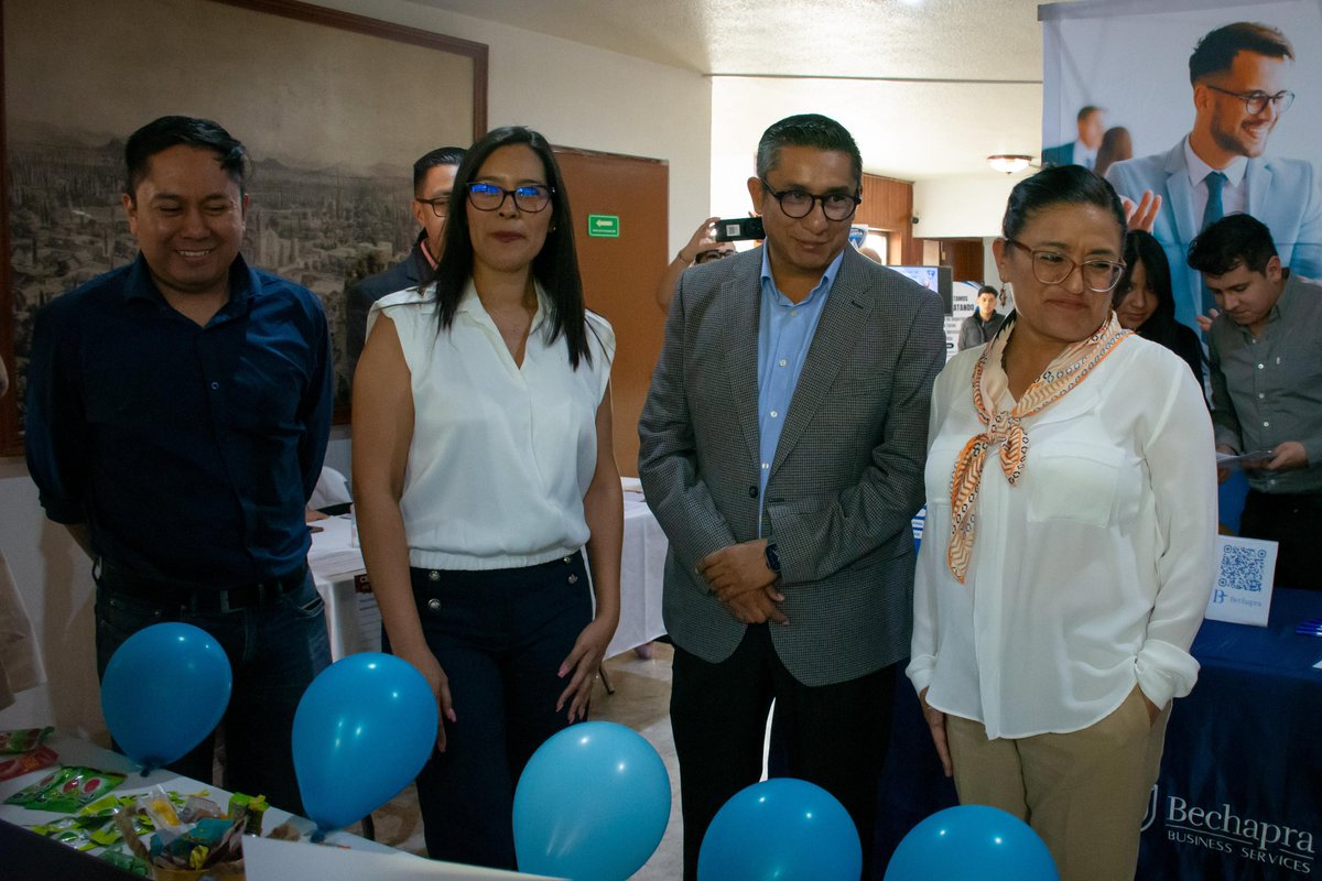 Alc_Iztapalapa's tweet photo. Esta mañana la alcaldesa @ALEIDAALAVEZ inauguró la Feria del Empleo organizada por la Asociación de Empresarios de Iztapalapa, bajo el mando de la directora, @RubiiESanchez; aquí se ofertan 250 plazas en diversas empresas.

Este 11 y 12 de marzo acude a Av. Año de Juárez No. 308, Col. Granjas San Antonio.

Encontrarás ofertas de empleo con prestaciones de ley.