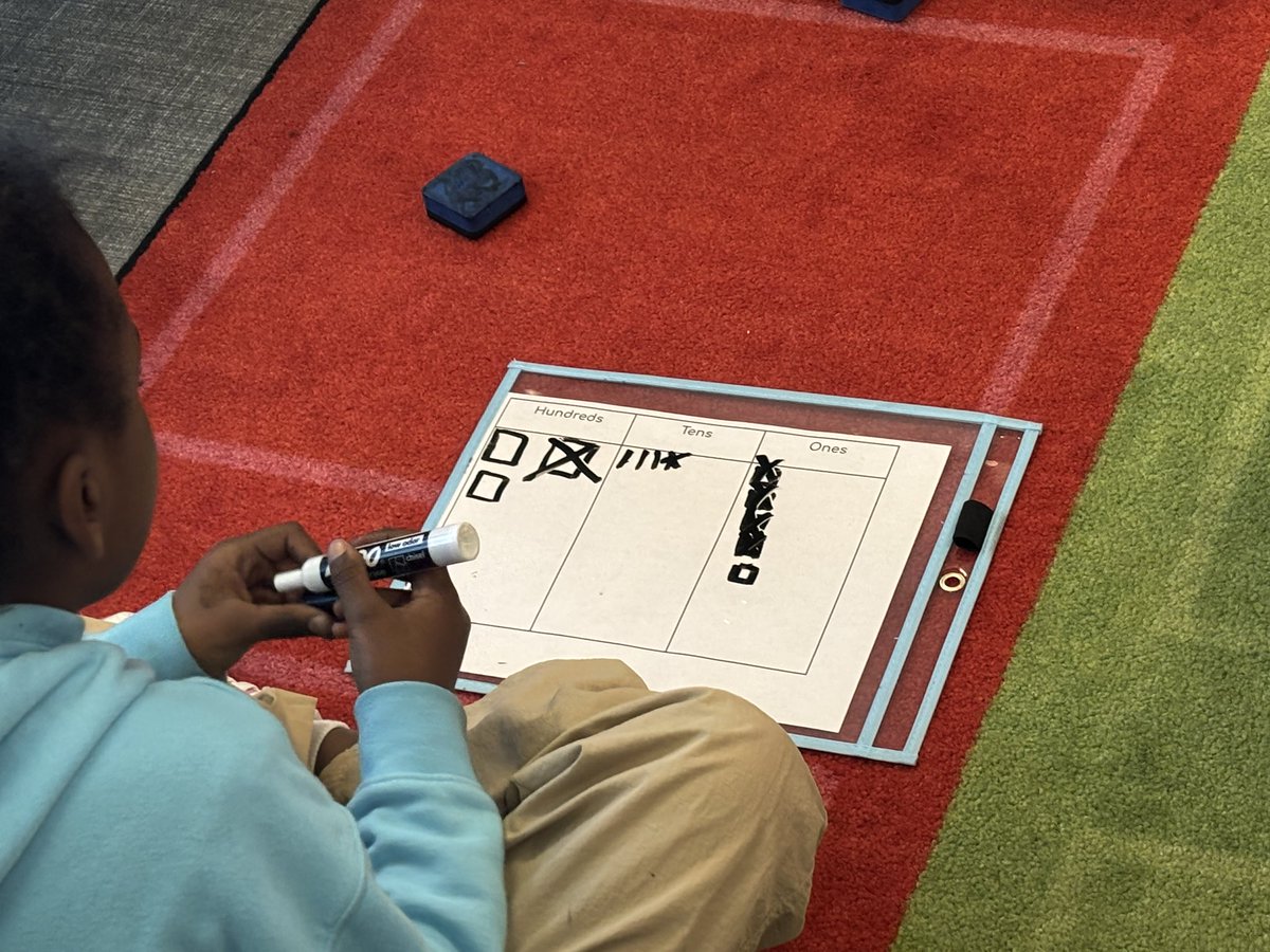 2nd graders <a href="/GrassyCreekElem/">Grassy Creek</a> practiced using place value to add and subtract 3-digit numbers. Ss drew base ten blocks to help them subtract and decomposed one added to add on using a number line. Keep thinking! <a href="/msdwarren/">MSD of Warren Township</a> #WarrenWill
