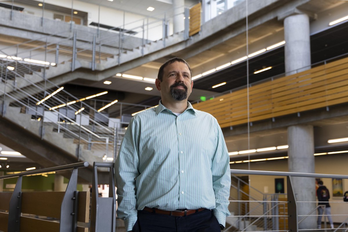 Georgia Tech Research (@gtresearchnews) on Twitter photo Trade relationships are all over the news lately, and new research from <a href="/GATechEcon/">Georgia Tech School of Economics</a>'s <a href="/TBesedes/">Tibor Besedes</a> can predict the stability of trade relations between countries. b.gatech.edu/4hkZRlj Trade relationships are all over the news lately, and new research from <a href="/GATechEcon/">Georgia Tech School of Economics</a>'s <a href="/TBesedes/">Tibor Besedes</a> can predict the stability of trade relations between countries. b.gatech.edu/4hkZRlj