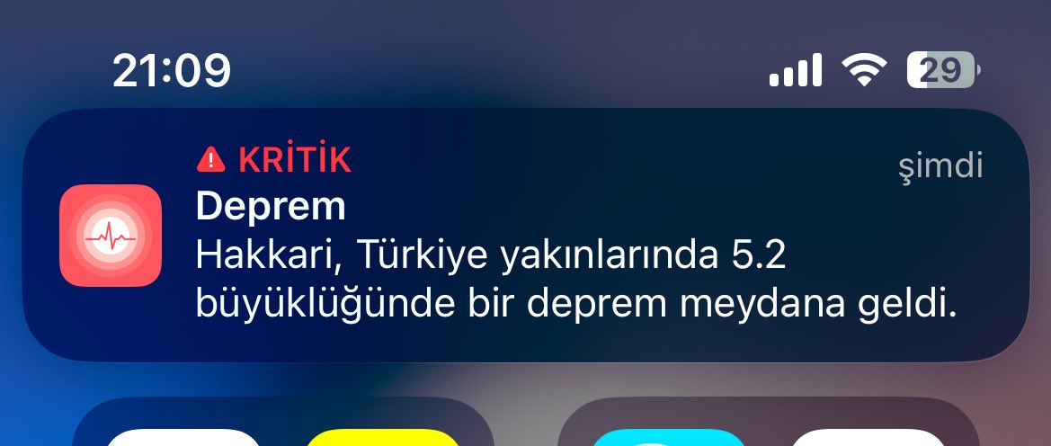 Geçmiş olsun. Rabbim beterinden korusun. Fena sallandik. Can ve mal kaybı olmaması dileğiyle . #deprem #Hakkari