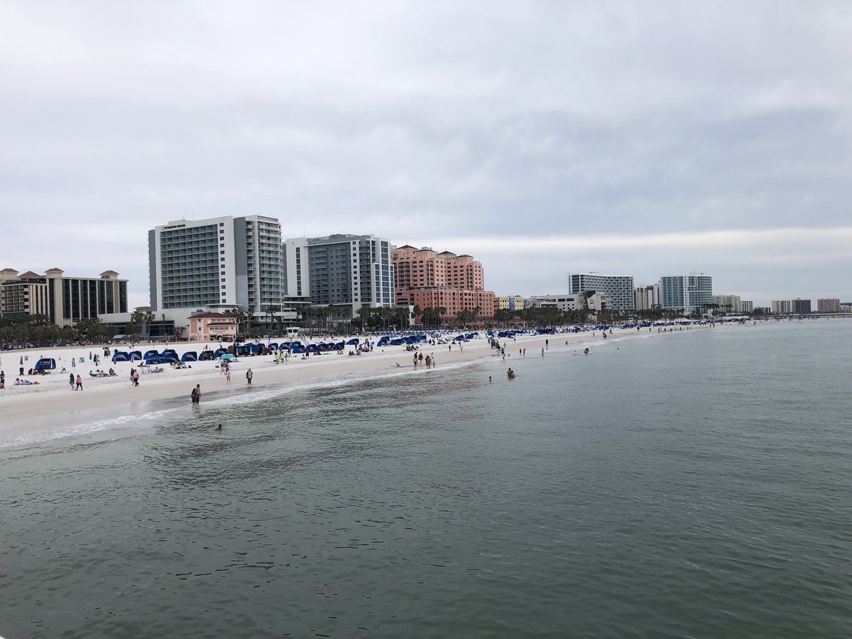 falcon0971's tweet photo. Part 2 of my trip down to Clearwater Beach Florida for the weekend. I had fun, and I ate well. This was the 1st time I've been to the beach in over 10 years. #clearwaterbeachflorida #beach #relaxation #workvacation #winter #winterinflorida https://t.co/0UlTgInKnQ