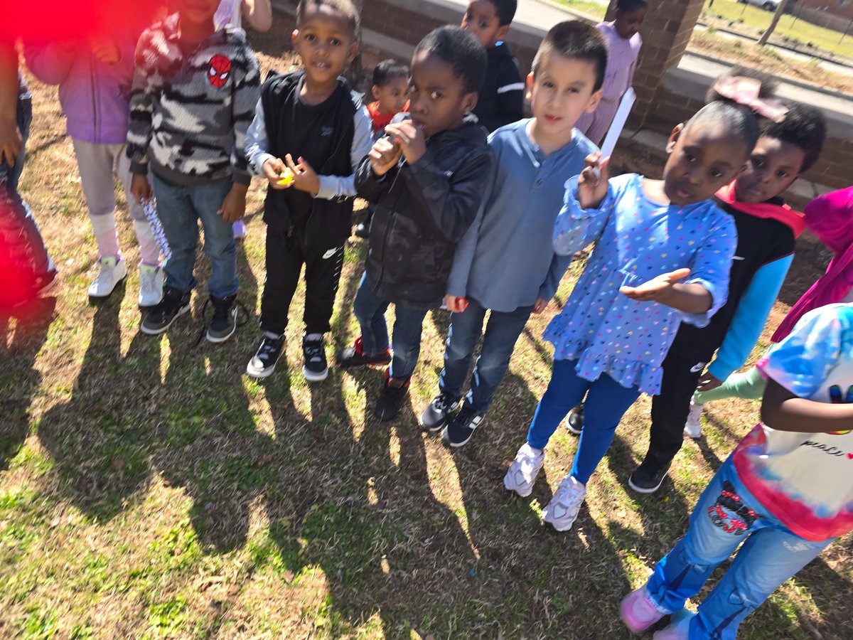 Today, Oliver's scholars were awarded a popsicle for completing elearning work online using Oliver's QR code.  243/309 students understood the assignment! 
#successstartshere