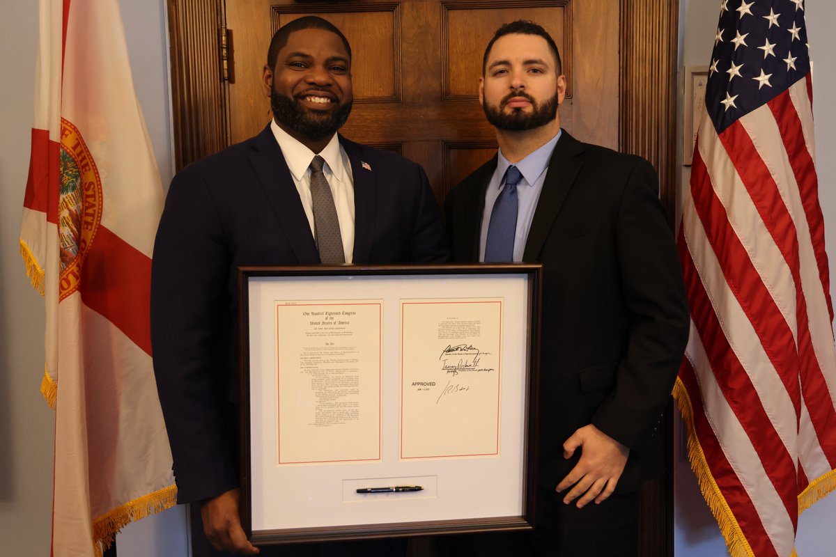 RepDonaldsPress's tweet image. On January 4, 2025, my bill, HR 5103 – "The FISHES Act" was signed into law by the President.
HR 5103 expedites the delivery of much-needed fishery disaster relief to coastal communities.
Today, we received the pen & signed copy of this monumental win for the people of Florida.