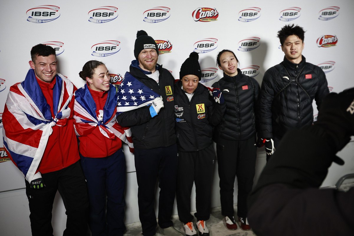H_Deportiva's tweet photo. 🛷 Mundial de bobsleigh y skeleton #LakePlacid2025

🥇 Oros para 🇬🇧 Matt Weston, 🇳🇱 Kimberley Bos y la dupla 🇺🇸 Mystique Ro y Austin Florian.

🇪🇸
23. Adrián Rodríguez
27. Clara Aznar

18. Leanna García

🔗https://t.co/98cF3lubds https://t.co/bVBxR5ozTz