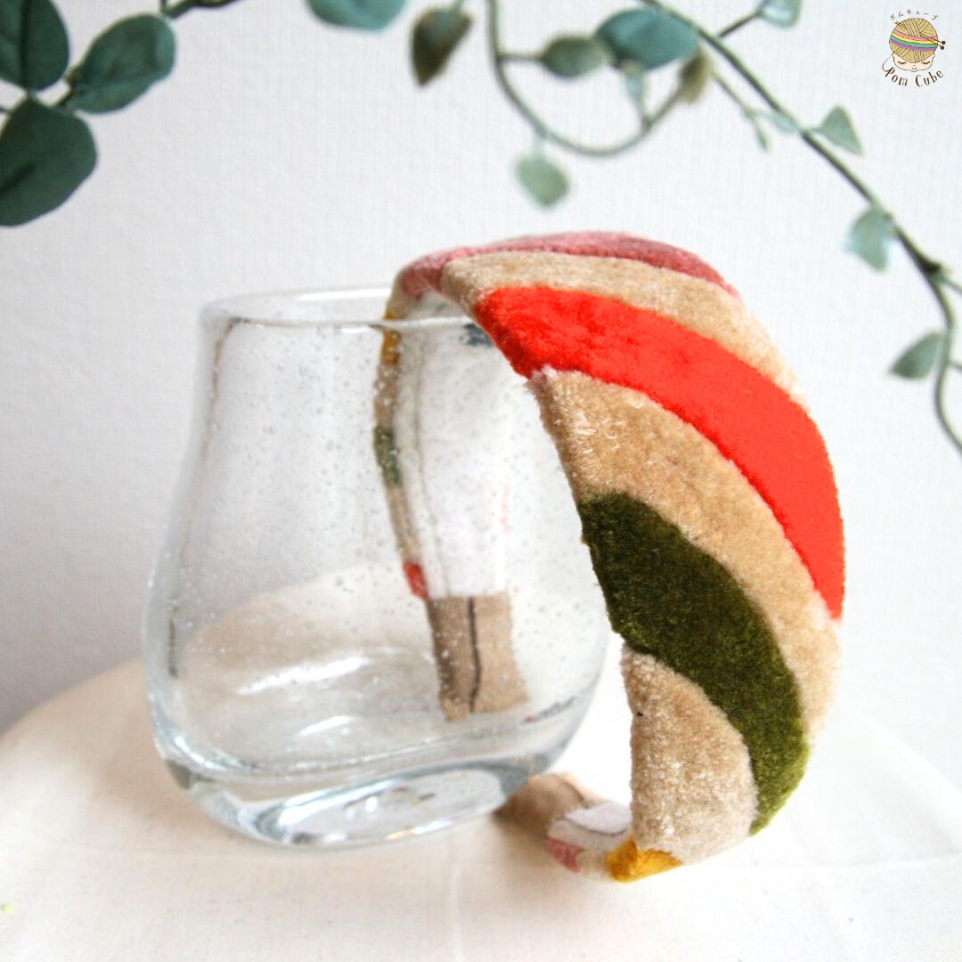 PomCube (@pomcube) on Twitter photo 【ずれないボリュームカチューシャ ふわふわ刺繍 ベージュ&マーブル】ハンドメイド
Creema 👇
creema.jp/item/18782599/… <a href="/Creema_jp/">Creema(クリーマ)</a>
minne👇
minne.com/items/42517034 #minne_new
柔らかな色合いが織りなすマーブル模様は、
落ち着きとかわいらしさを同時に感じさせ、 【ずれないボリュームカチューシャ ふわふわ刺繍 ベージュ&マーブル】ハンドメイド
Creema 👇
creema.jp/item/18782599/… <a href="/Creema_jp/">Creema(クリーマ)</a>
minne👇
minne.com/items/42517034 #minne_new
柔らかな色合いが織りなすマーブル模様は、
落ち着きとかわいらしさを同時に感じさせ、