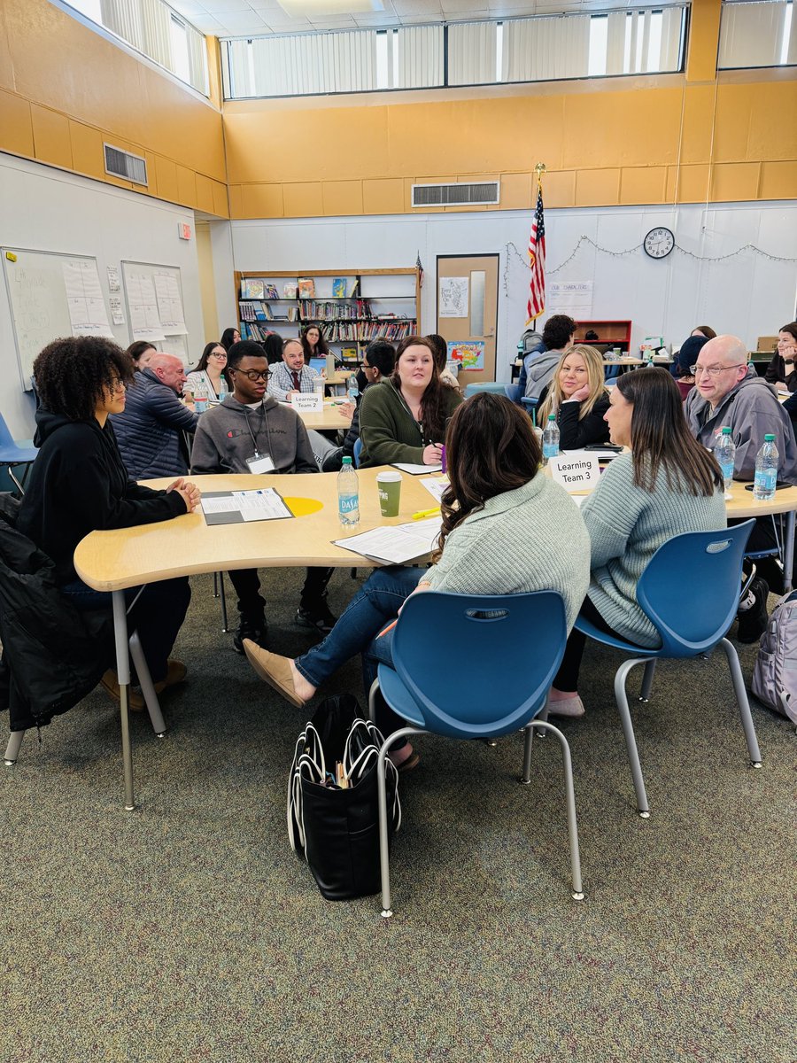CityLabRevere's tweet photo. Thank you to all our visitors who took the time to get to know our students, school model, and community today! ☀️ @BarrFdn 

#CityLab #cityasalab #STEAM #community #engagement #schoolvisit #panel #studentpanel #partnership @RPS_Super https://t.co/H8tRVd0ywY