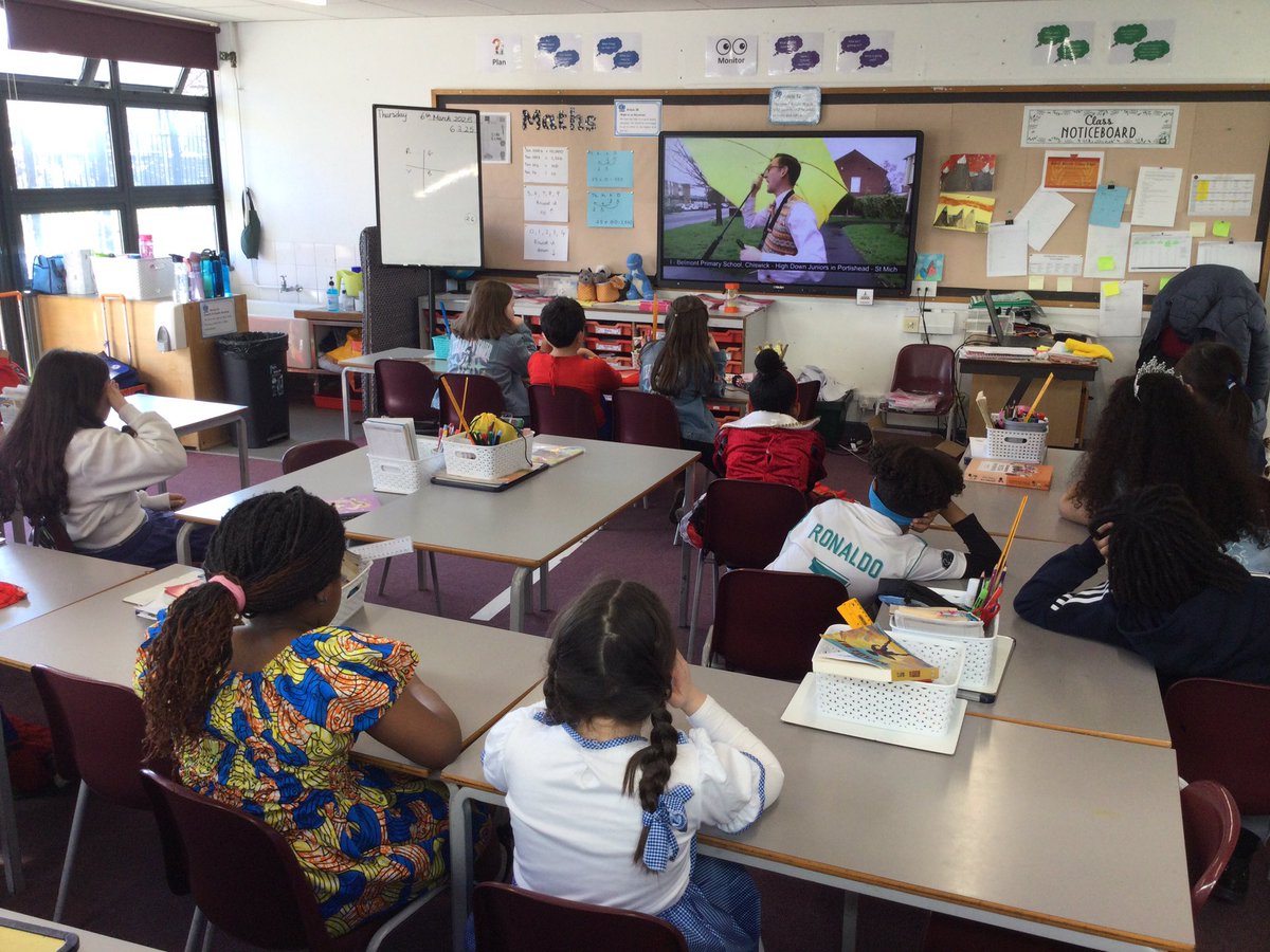 MissWardHMPS's tweet photo. Year 4 Turtles had a great time celebrating #worldbookday2025 last week. They enjoyed reading with their parents, dressing up and taking part in book activities @HerbMorrPriSch What a wonderful way to spend the day!📚 https://t.co/5GqHGGMsvM