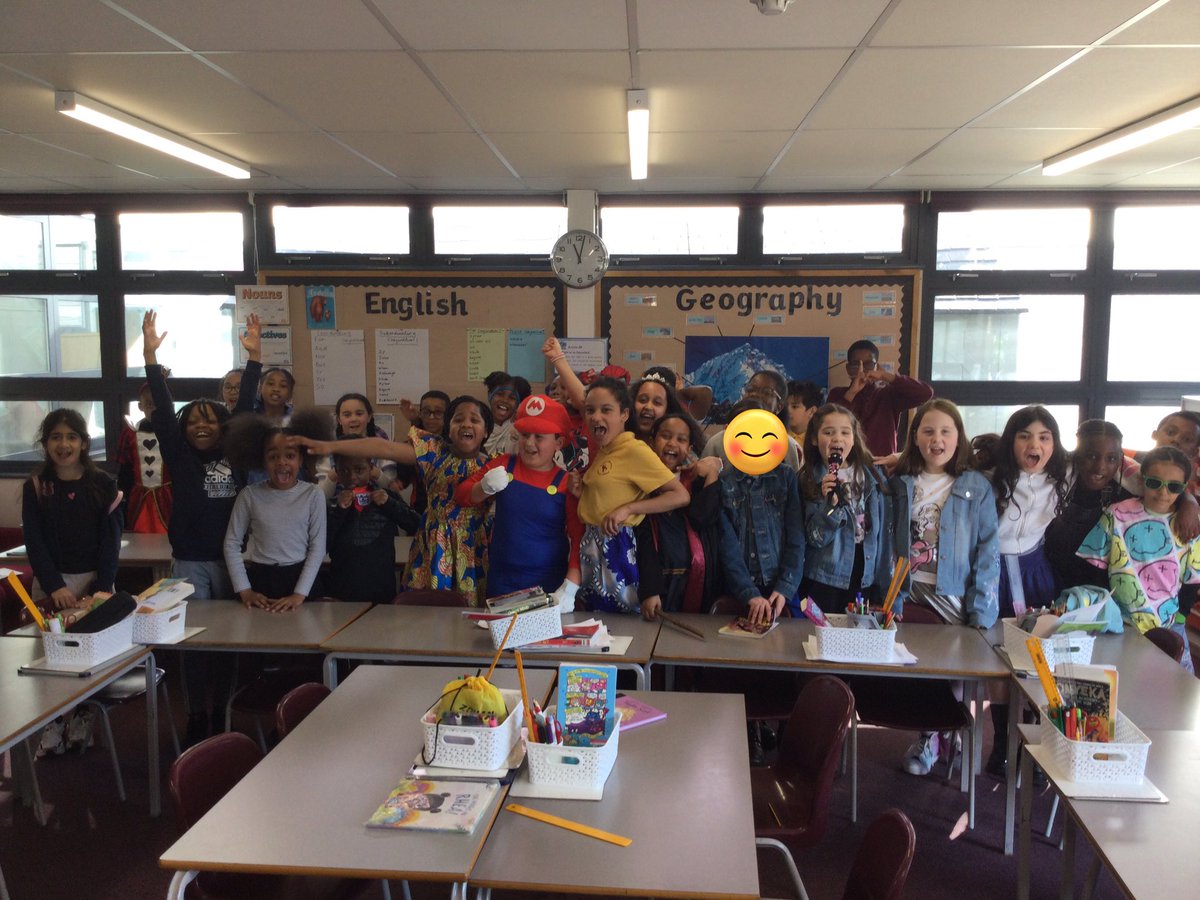 MissWardHMPS's tweet photo. Year 4 Turtles had a great time celebrating #worldbookday2025 last week. They enjoyed reading with their parents, dressing up and taking part in book activities @HerbMorrPriSch What a wonderful way to spend the day!📚 https://t.co/5GqHGGMsvM