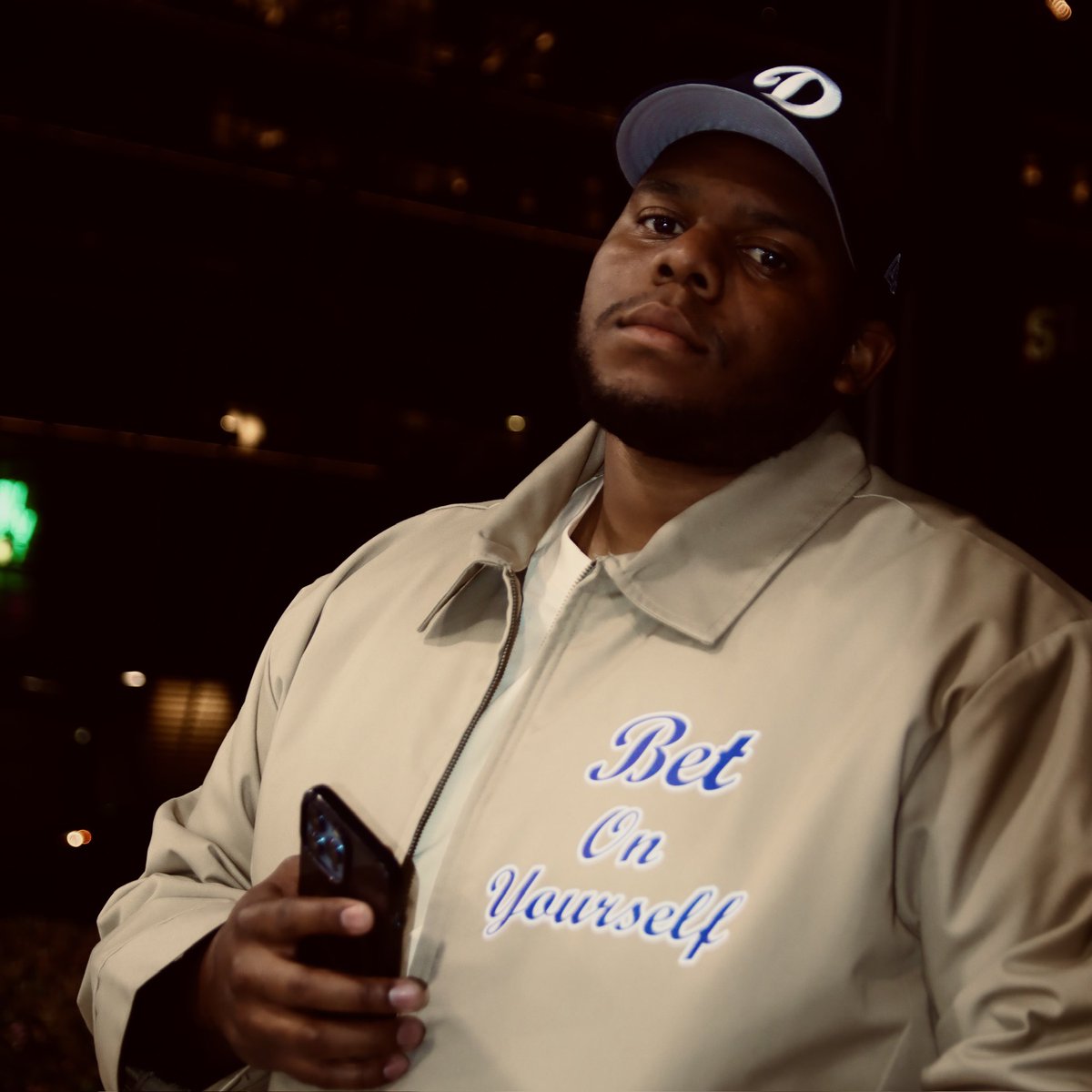 oamclothing's tweet photo. Introducing the ‘Bet On Yourself’ Workwear Jacket – A Statement of Confidence and Hustle

This isn’t just a jacket—it’s a mindset. The ‘Bet On Yourself’ Workwear Jacket embodies the On A Milli philosophy: believing in your grind, putting in the work, and making your own luck. https://t.co/2FnM1GISHi