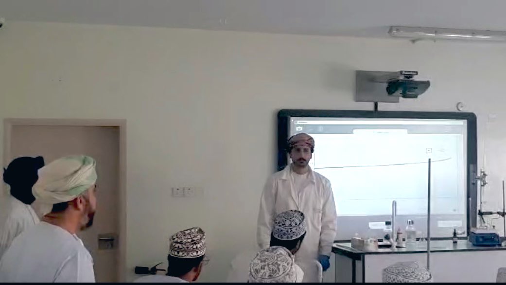 "لم يعْد هُنَاك ضَجِيج ولا قلق
فَلتَسَّترح أيْها المُحارب العظيم"
                     🖤✨

 #اجادة