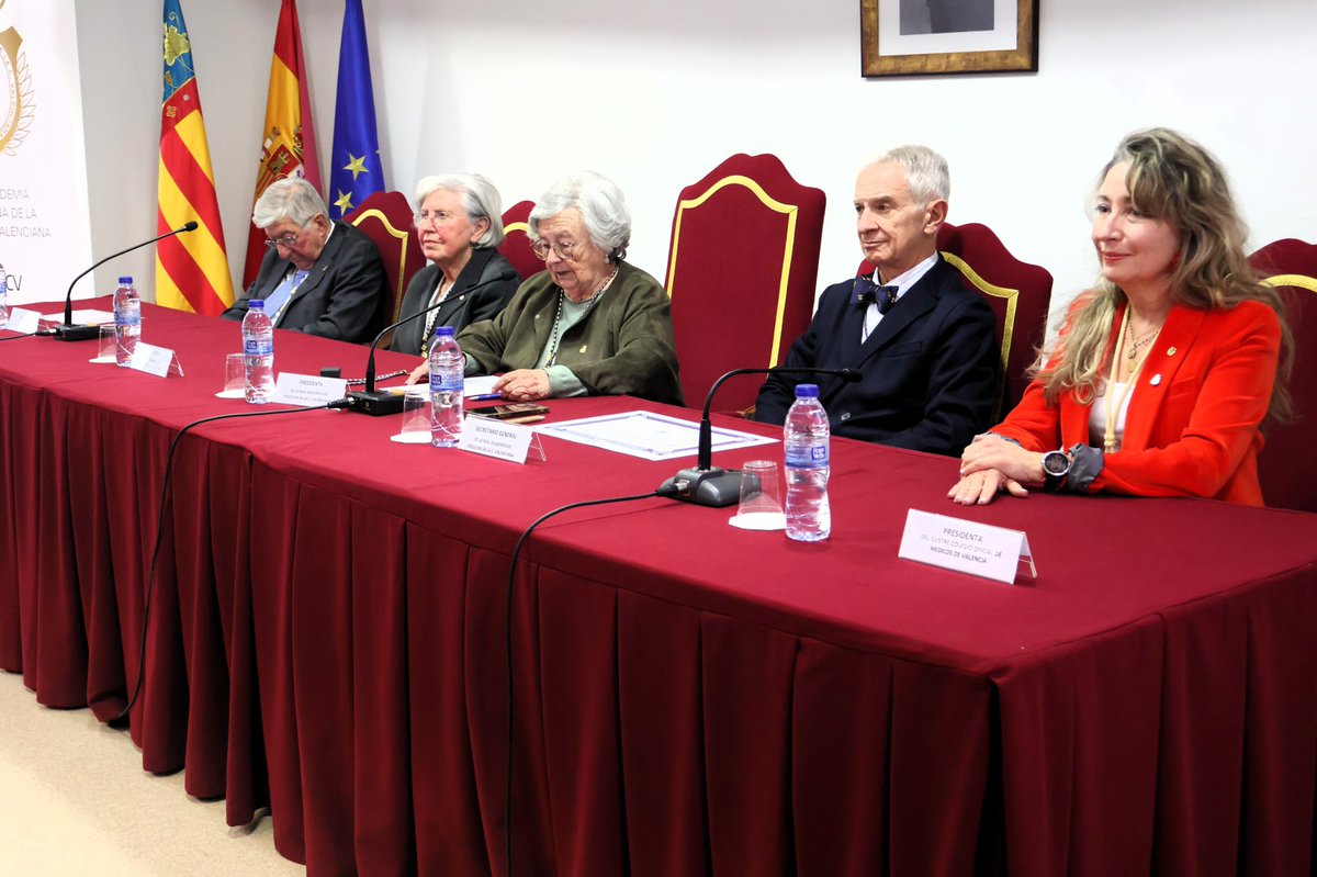 RAMCV1831's tweet photo. Damos la bienvenida al Dr. José María Benlloch Baviera, Profesor de Investigación @CSIC y Director del Instituto de Investigación para Imagen Médica (@UPV) que ha ingresado como Académico en la #RAMCV y ha sido presentado por el Excmo. Dr. D. Luis Franco Vera. Enhorabuena 👏👏👏 https://t.co/Yw8VXG9vY9