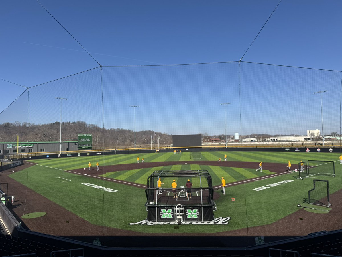 jaybee8484's tweet image. Who needs to go to Florida for spring training baseball when you have exciting Chippewa baseball in 73° pure sunshine in Huntington, West Virginia. 🔥👆@CMUBaseball @CMUAthletics