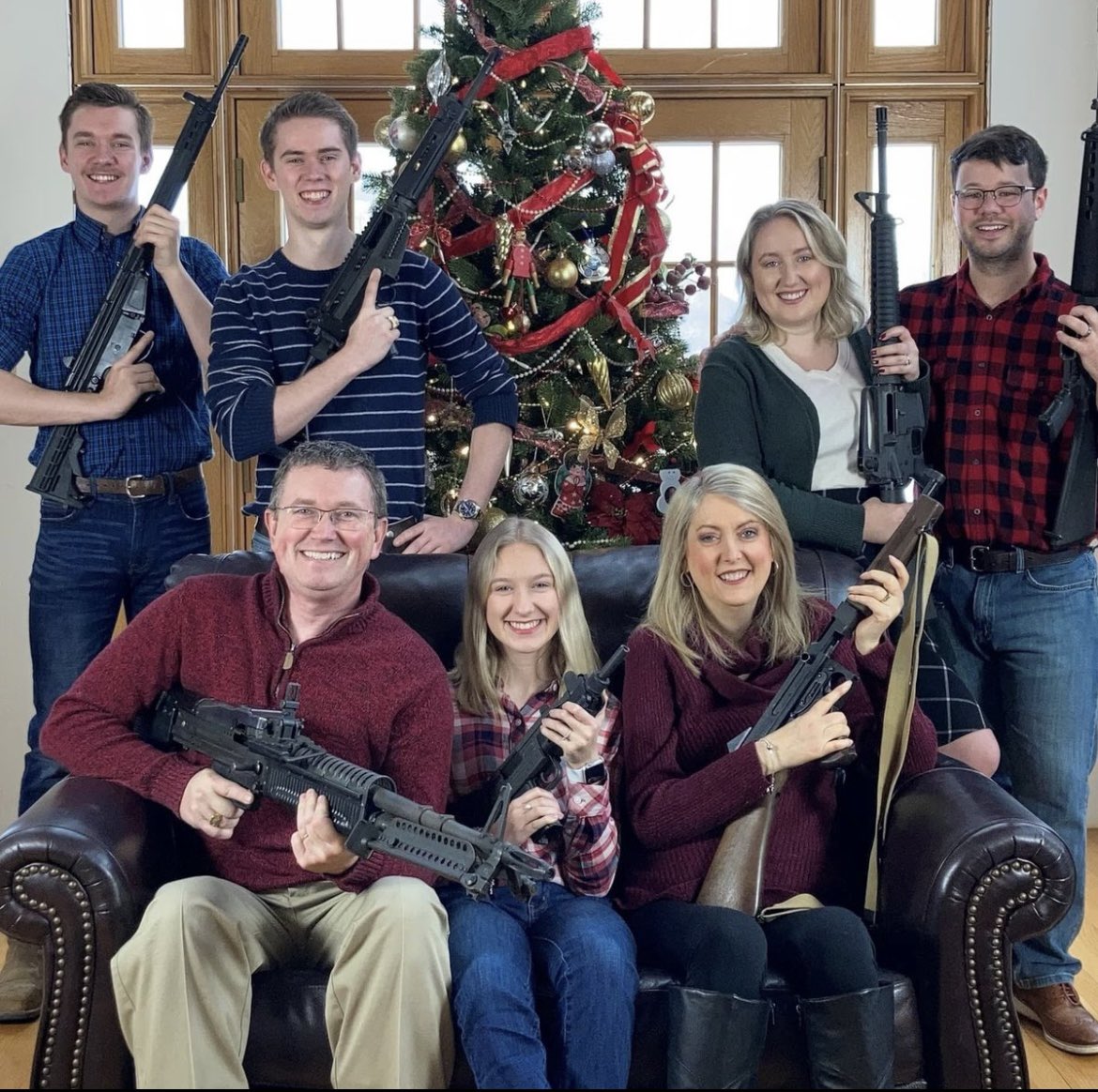 The goyium have spoken. We stand with Massie.