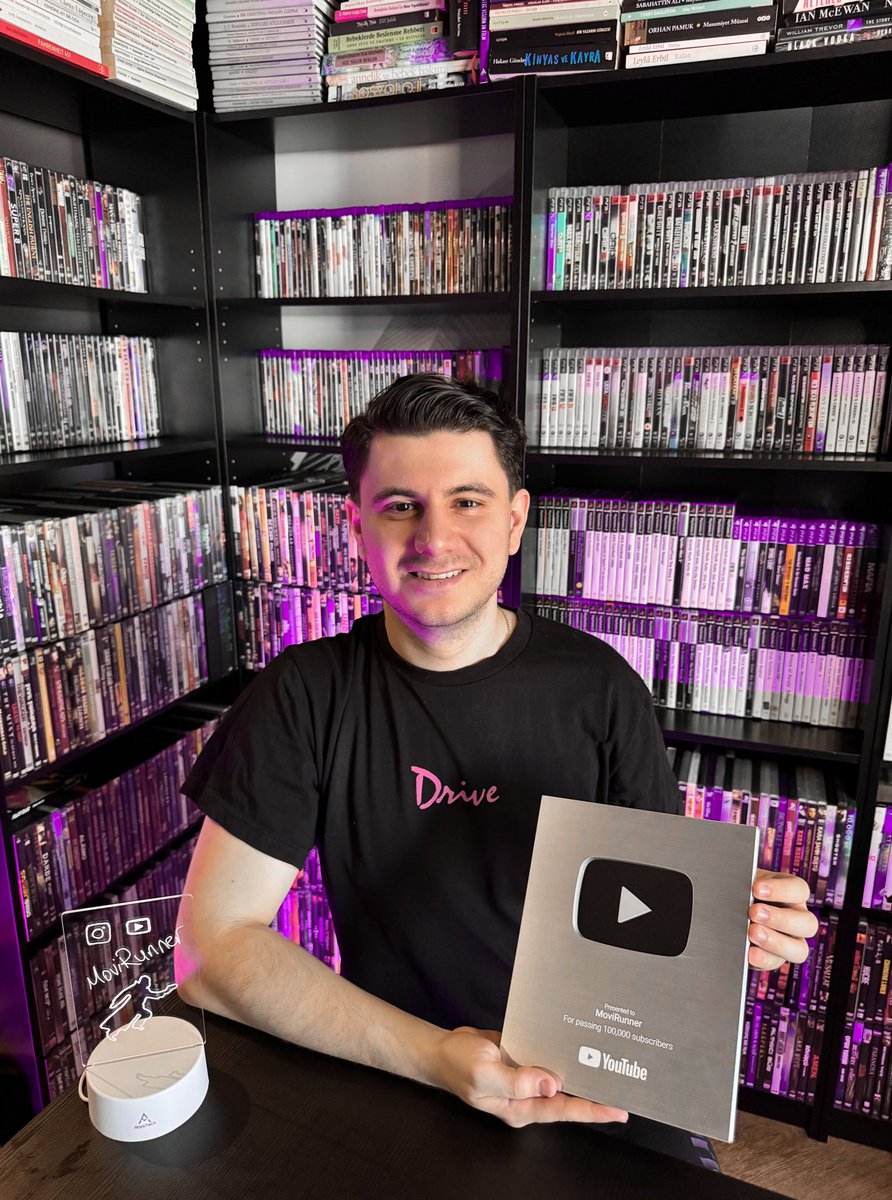 YouTube’da 100.000+ sinemasever olduk 🍿

abone olup değerli vaktini ayırmış herkese çok teşekkür ederim, iyi ki varsınız…