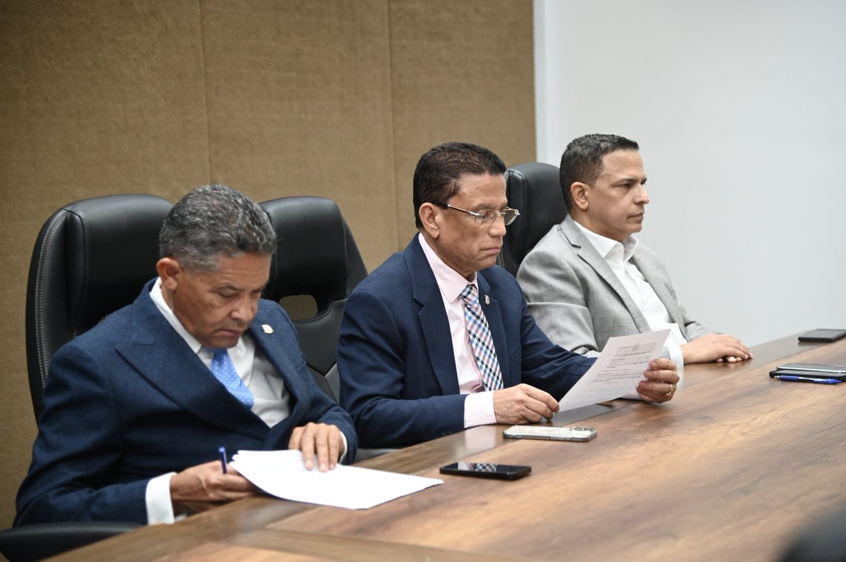 Cámara de Diputados de la República Dominicana tweet media
