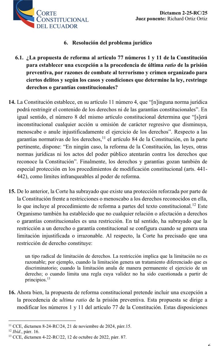 lahistoriaec's tweet photo. Porque es restricción de derechos. La Corte Constitucional rechazó la reforma a la Constitución propuesta por el presidente Daniel Noboa para reforzar la prisión preventiva debido a la coyuntura del conflicto armado interno. https://t.co/5PNGricjxQ