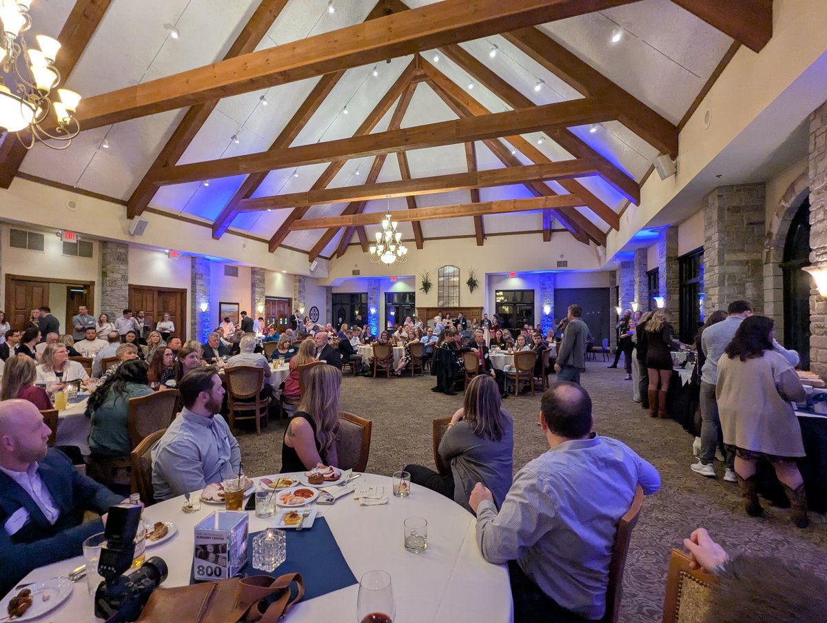 OrthoWI's tweet image. A night to celebrate! 🎉 On Friday, the OAW team came together to recognize our 2024 achievements and enjoy a fantastic holiday party. 

Here’s to another year of making a difference! #OAWTeam #HolidayCelebration #2024Achievements