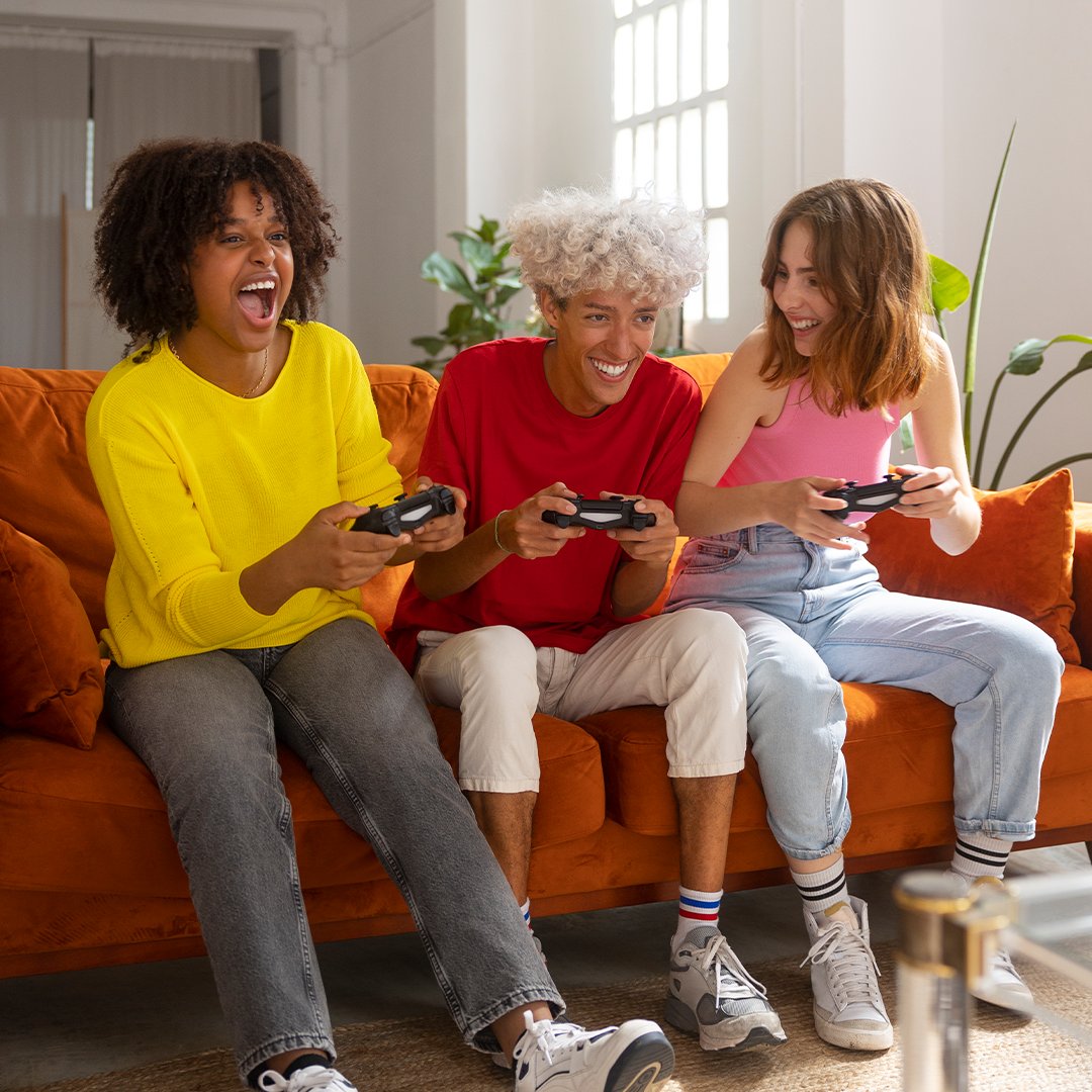 Gaming is great, but gaming with friends and family gives it a far better flavour. Never miss a chance to share your hobby with your loved ones ❤️
#mClassic #Gaming #GoMarseille