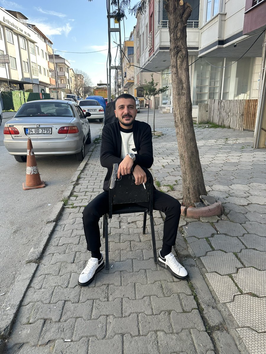 İte, köpeğe muhtaç olmamak için bir gençlik feda etmişim. Kimin ne dediğinin önemi yok. #vesselam