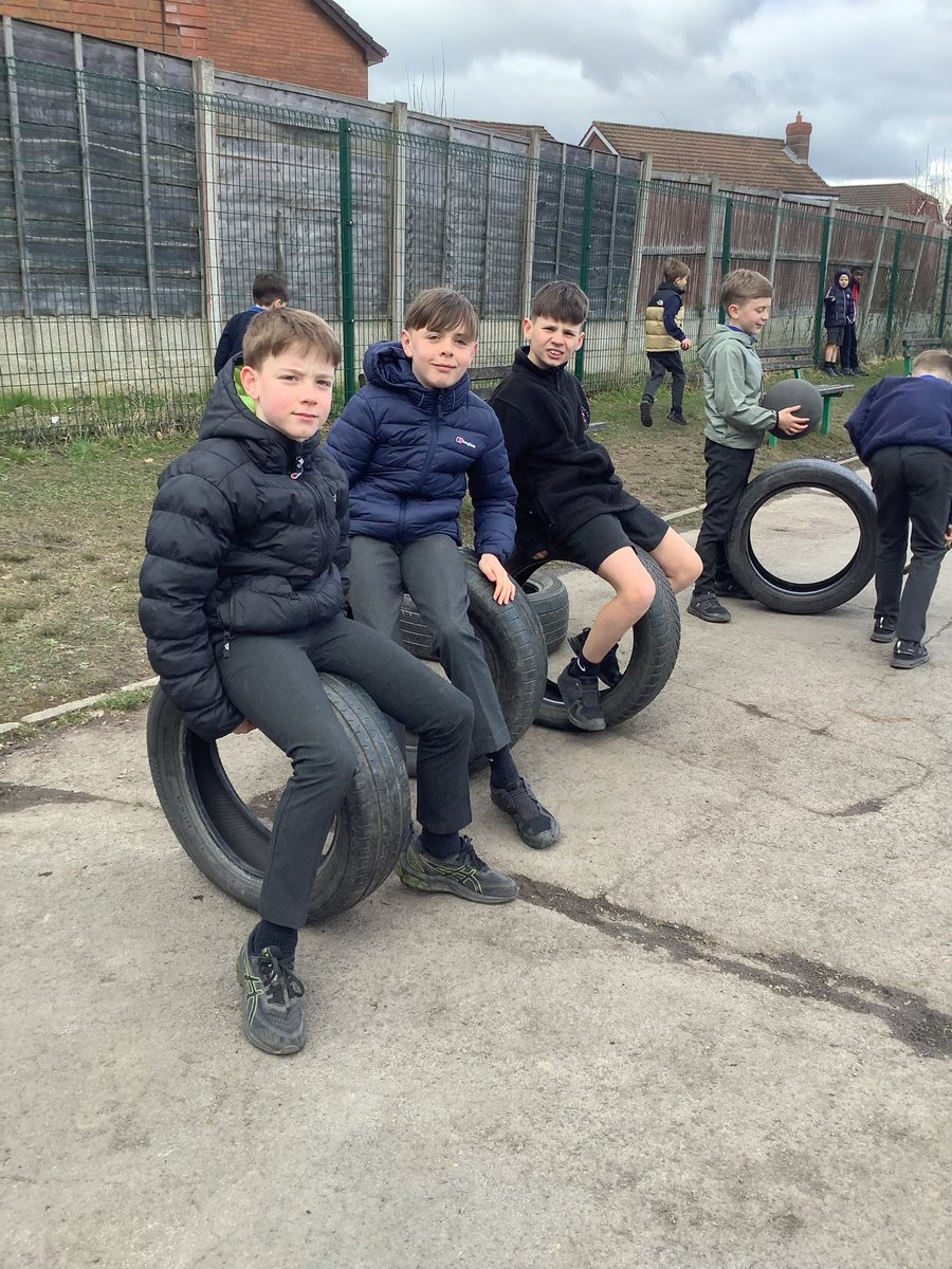 Nothing better than seeing our children enjoying their playtimes! So proud of how all the children have worked together to set/tidy up each activity &amp; how respectful they have been with all the equipment - happy playtime! #OPAL <a href="/StThomasMoreAlk/">Mrs Butterworth</a>