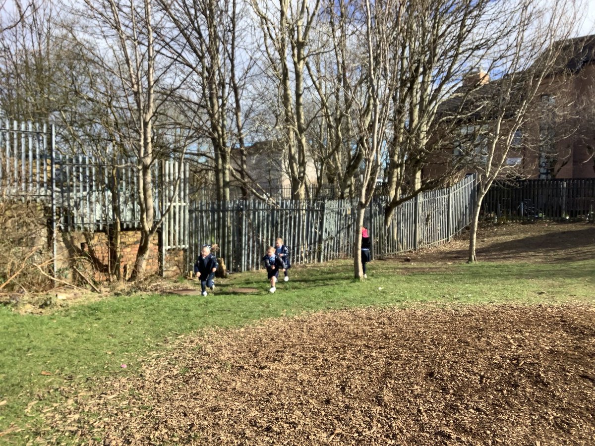 StBernardsPS's tweet photo. P1C Science Week activity- Camouflage caterpillars! 🐛 The children worked in teams to find the caterpillars all around the school grounds and spotted the non-camouflage felt flowers. 🌸 #P1C #ScienceWeek #CamouflageChallenge https://t.co/LK92dJUYyt