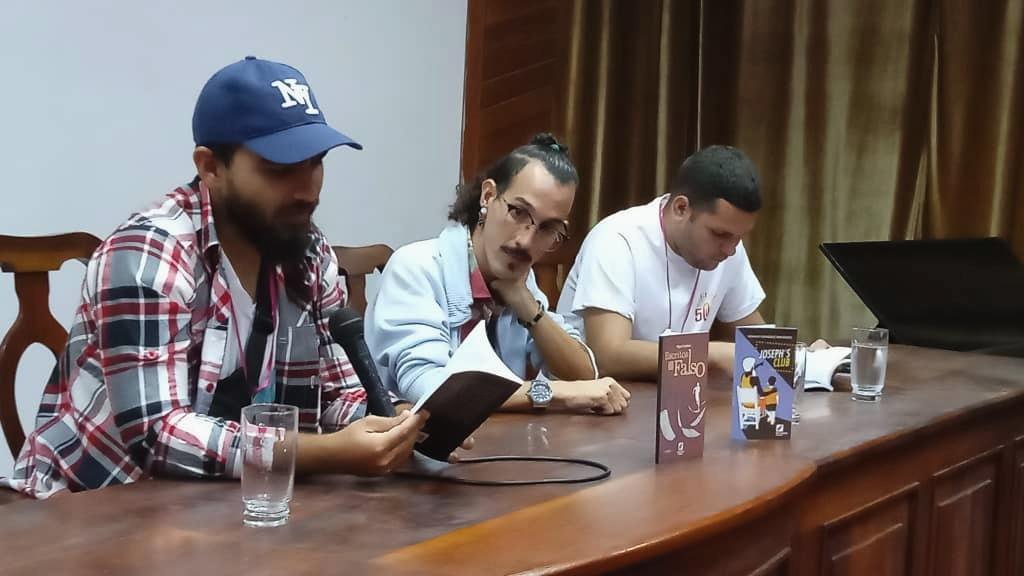 ManuelEdua_00's tweet photo. 33 FERIA INTERNACIONAL DEL LIBRO EN VILLA CLARA
📚⚕️| El programa de extensiones universitarias de la 33 feria internacional del libro en la provincia de Villa Clara, comenzó en el día de hoy desde la Universidad de Ciencias Médicas.
#FILCuba
#CubaEsCultura
1/2 https://t.co/YtQBa3DRkd