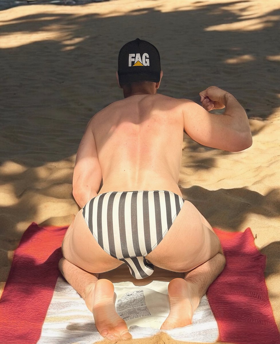 Taking my new slutty muscle briefs for a spin. 

Once I get 100 RTs, I'll post the view from the front...