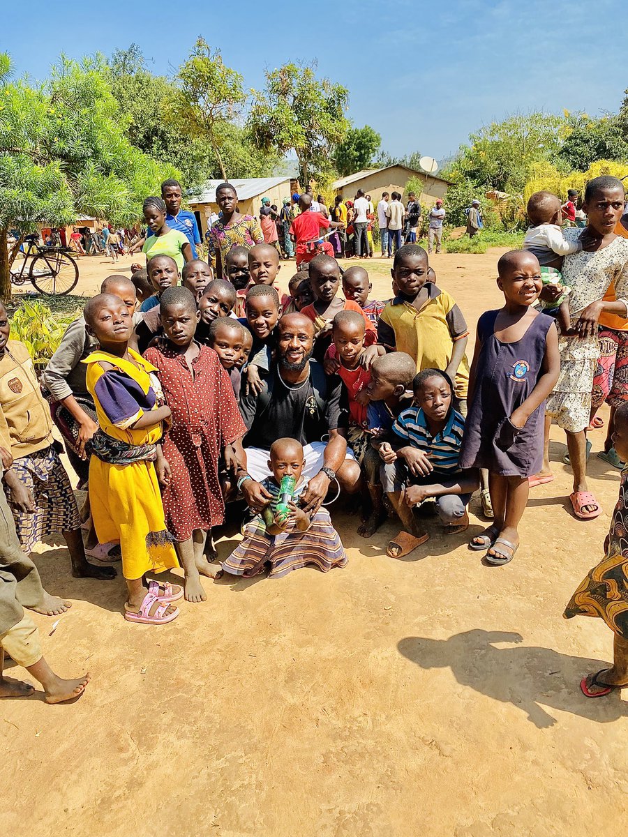 JesterManager's tweet photo. We help vulnerable children 🌍 https://t.co/hCgSBcvbI1