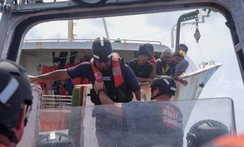 IPDefenseForum's tweet image. ภารกิจล่าสุดของเรือคัตเตอร์ มิดเจ็ตต์ ของกองกำลังรักษาชายฝั่งสหรัฐฯ ในประเทศนิวซีแลนด์และตูวาลู ช่วยเสริมสร้างการบังคับใช้กฎหมายภายใต้โครงการชิปไรเดอร์ และกระชับความร่วมมือให้แน่นแฟ้นยิ่งขึ้น ipdefenseforum.com/th/2025/03/%e0… 
 #IPDF #USCoastGuard #IUUFishing #IndoPacific