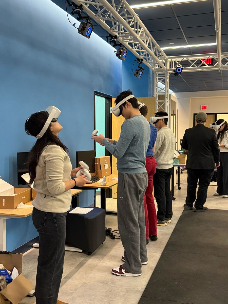 XRPeds's tweet image. We had a fantastic time hosting Dr. Terika McCall's Master's students for their User-Centered Design of Digital Health Tools course! During their visit, students explored how immersive technology is applied in mental health and education through our lab's various projects.