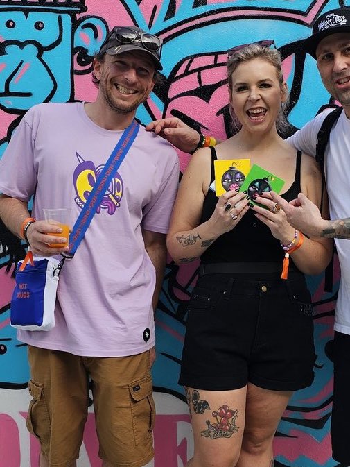 Bumblebomb #46

💙❤️🐟