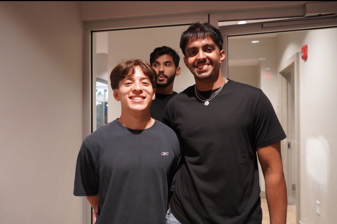 Tomorrow (3/11), senior biological sciences major Rohan Jaggi is taking over our Instagram story!

Rohan will share his day studying for the MCAT, taking business management and human genomics classes, and more. Follow along: instagram.com/umdscience