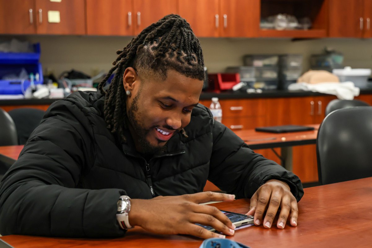 Spring is in the air, and so is the beginning of Spring Term 2 classes! 🌸 🐝  Embrace this season with fresh goals, new opportunities, and a commitment  to growth! 🌱  Be your best self, and let's make this Spring Term one for the books! #ASUMidSouth