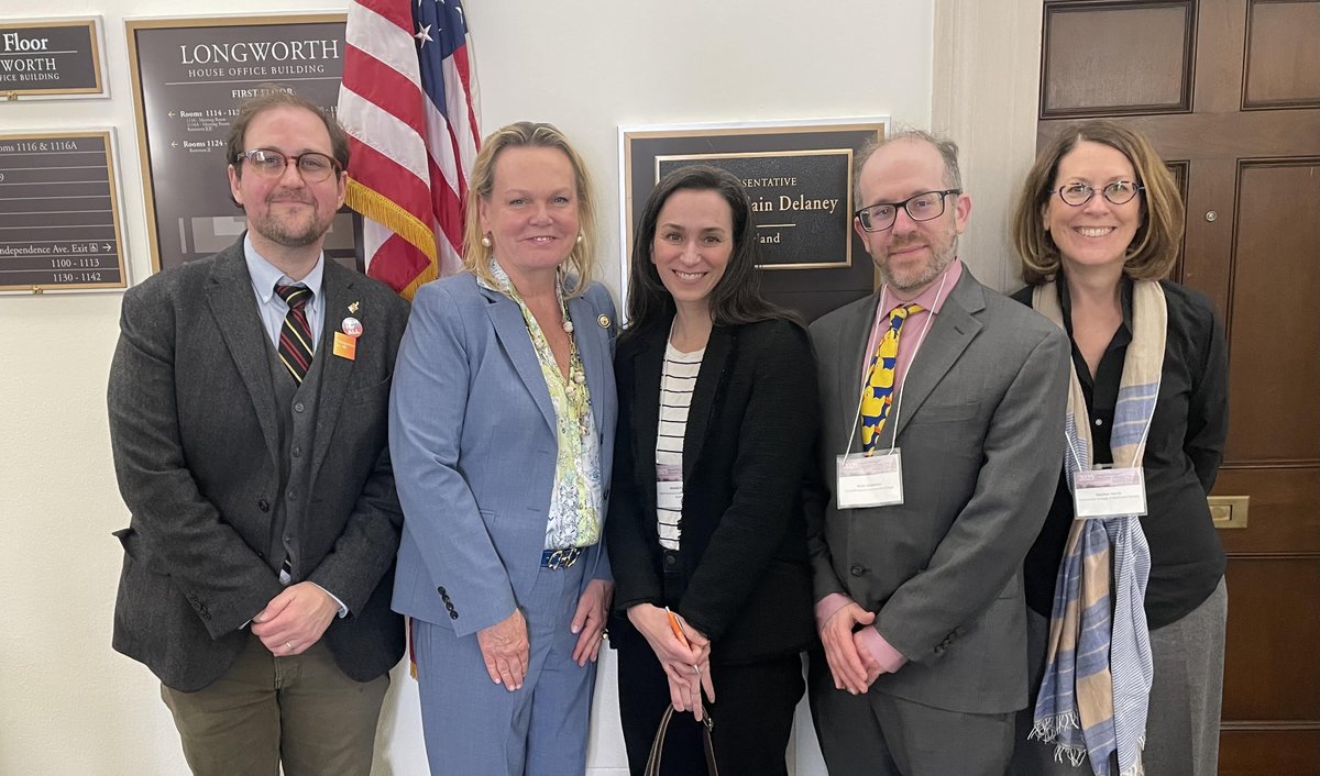 TheNACBS's tweet image. Thanks again to @April4Congress for taking time to discuss the importance of funding the humanities as part of Humanities Advocacy Day! #Humanitiesforall #NARA #Fulbright @NEHgov  @HumanitiesAll