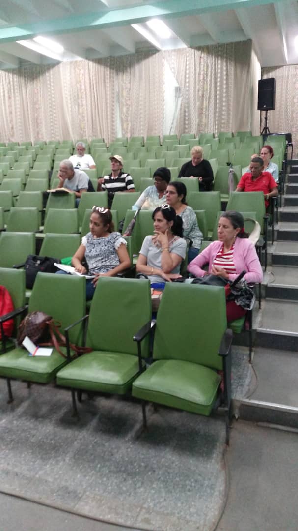 PccUpr's tweet photo. Sesiona @PccUpr en la @UPRCuba. 
Actualización del estudio sociopolítico, crecimientos al @PartidoPCC en el 2025 y Aseguramiento del Proceso de formación del profesional de pregrado constituyeron los  principales temas.

@CubaMES
 @WalterBG_MES
 @yorki_mayor
 @CarlitosAriel98 https://t.co/JupxpM60lD