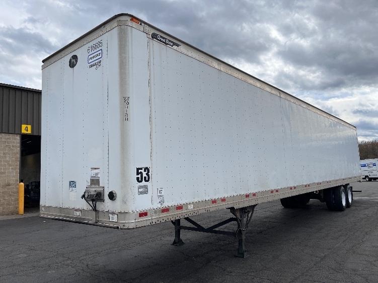 CommercialTruck's tweet image. 🛣️🚛 Gear up for the long haul with this 2012 Great Dane Dry Van Trailer 📍 Located in Parsippany, NJ and priced at $14,500! 💪
✨ 53' Length
🤩 Check it out 👉 brnw.ch/21wRgix

#CommercialTruckTrader #Trailer #TrailerForSale #BuySellResearch