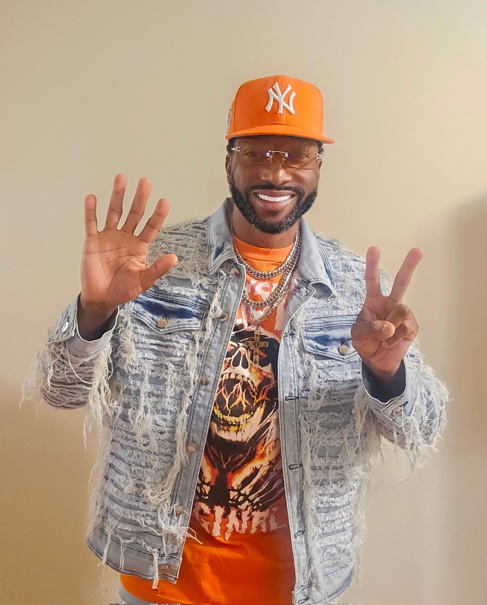 Happy Birthday to me 🎂👑🎉🍾♓️ this is....