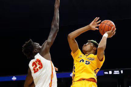 After leaving UIL to play national schedule, Faith Family wins title in elite prep league

dallasnews.com/high-school-sp…