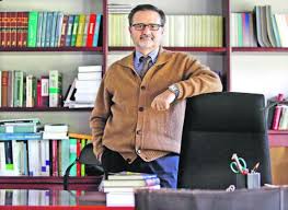 En TRC 56 contaremos con la Semblanza del profesor JOAQUÍN VARELA SUANZES-CARPEGNA, 
elaborada por el profesoR IGNACIO FERNÁNDEZ SARASOLA

<a href="/ACE_ACOES/">ACE_ACOES</a> <a href="/uniovi_info/">Universidad Oviedo</a>  <a href="/SarasolaIgnacio/">Ignacio Fernández Sarasola</a>